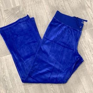 NEW YORK AND COMPANY SWEATS